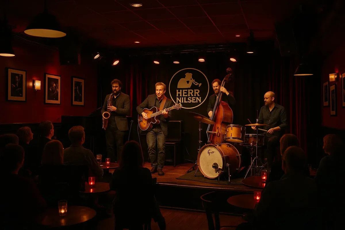 Cozy stage setup at Herr Nilsen Jazz Club in Oslo with jazz musicians playing and warm lighting